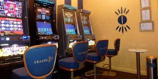 Filipino player placing a sports bet on betmgm mobile interface